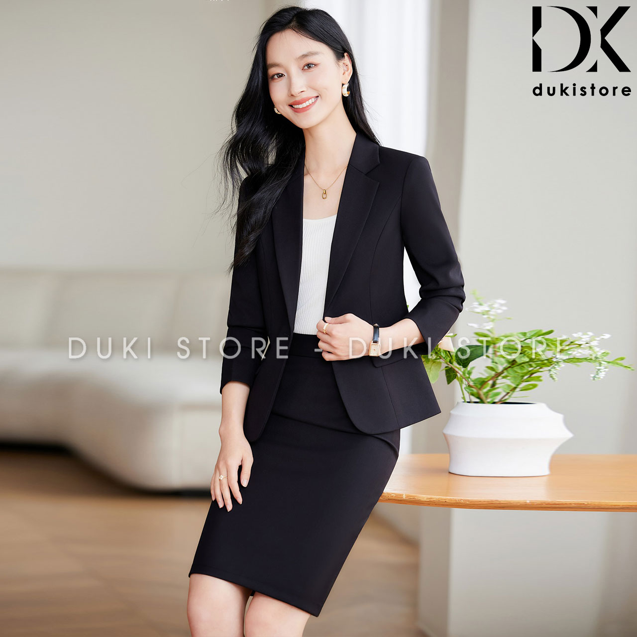 bo-ao-vest-nu-1-cuc-mau-den-cao-cap-DKU0130-1.jpg